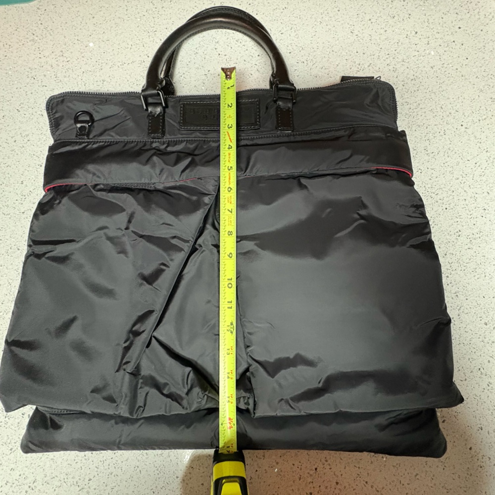 BURBERRY NWOT Sport Nylon and Leather Tote Bag - Picture 10 of 12